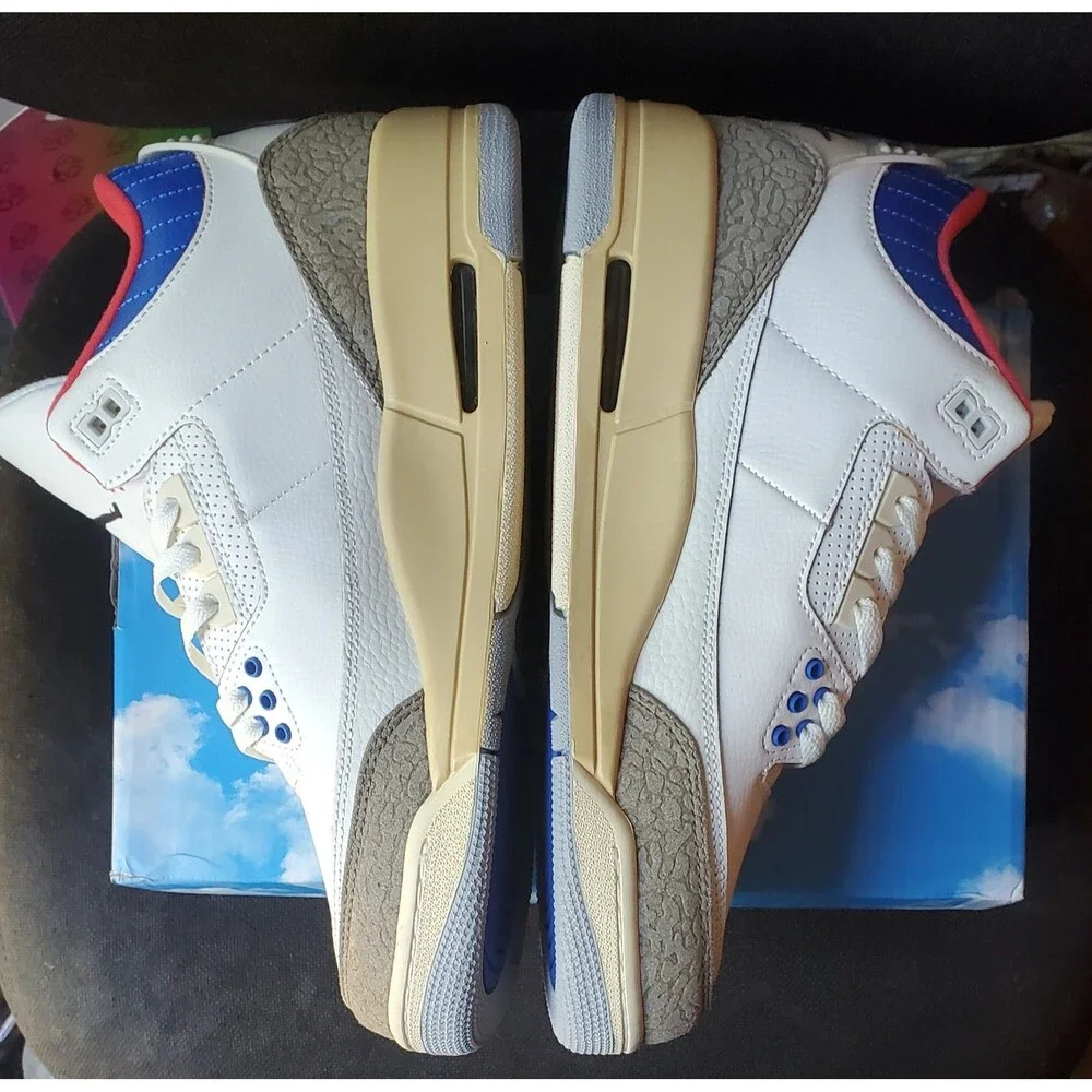 Air Jordan 3 Retro Seoul 2.0. Size 11
